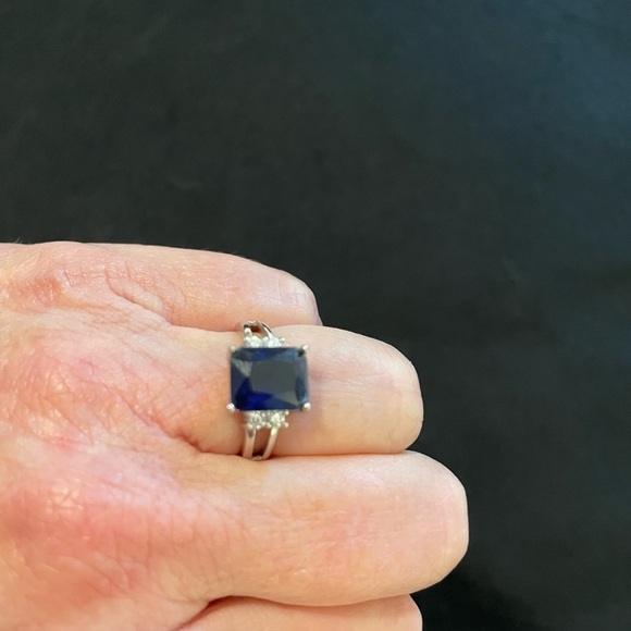 Ring faux blue sapphire silver band - Picture 6 of 7
